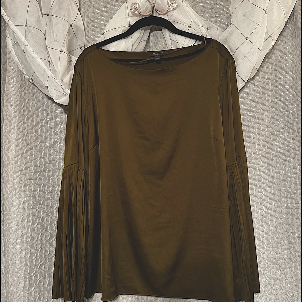 Olive Green long sleeve shirt